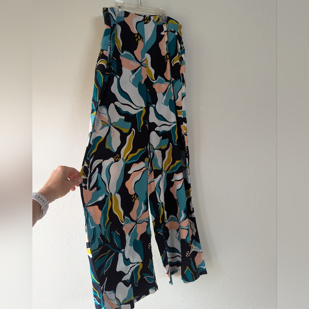 Roxy Wide Leg Floral Print Pants in Black, Teal, Pink